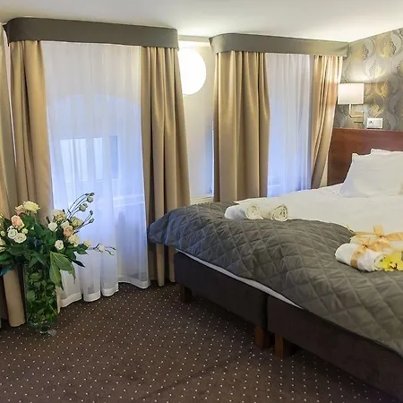 Center Piotrkowska 91 Apartmanhotel 4*