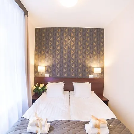 Aparthotel City Center Rooms Piotrkowska 91 4*