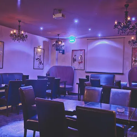 Center Piotrkowska 91 4*