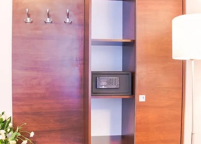 Center Piotrkowska 91 Апарт-отель 4*