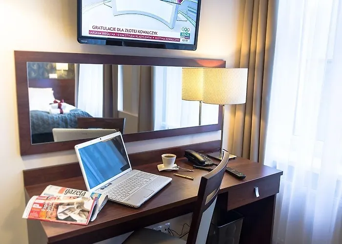 Center Piotrkowska 91 4*